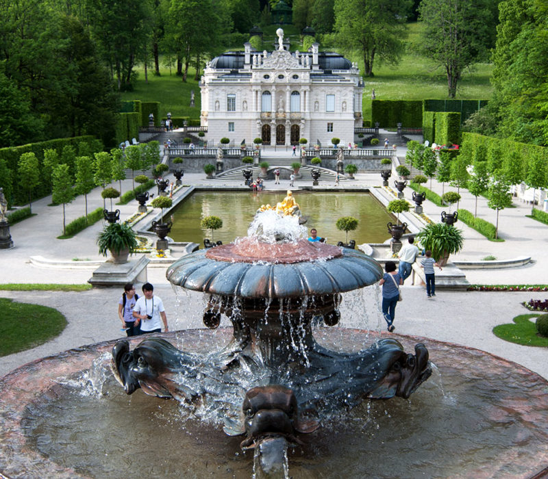 Linderhof: homenaje de Luis II a Versalles a partir de una cabaña
